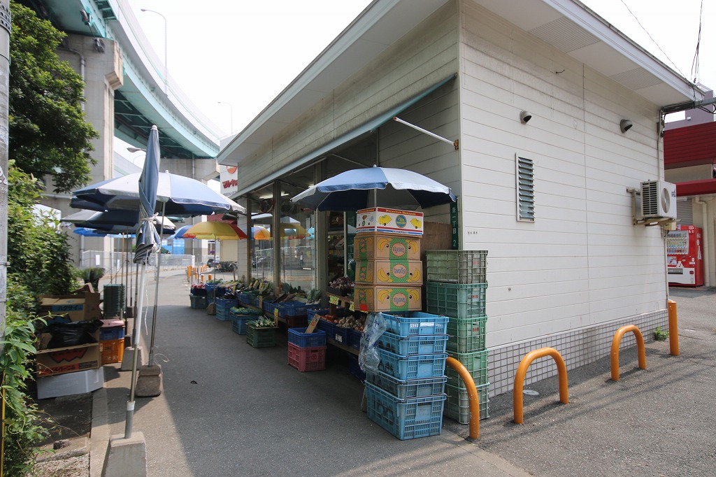 マルキョー前の野菜屋さん